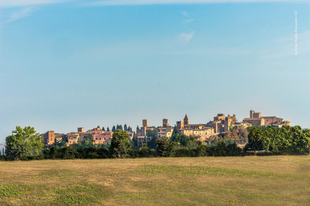 Tognazzi Casa Vacanze - Casa Il Giglio Certaldo Bagian luar foto