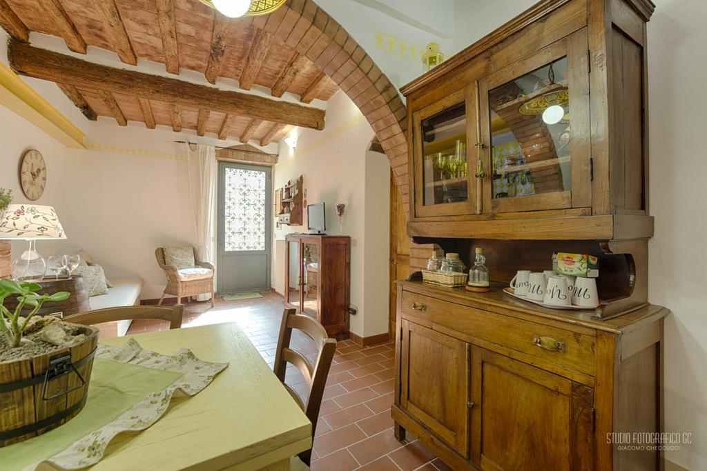 Tognazzi Casa Vacanze - Casa Il Giglio Certaldo Bagian luar foto
