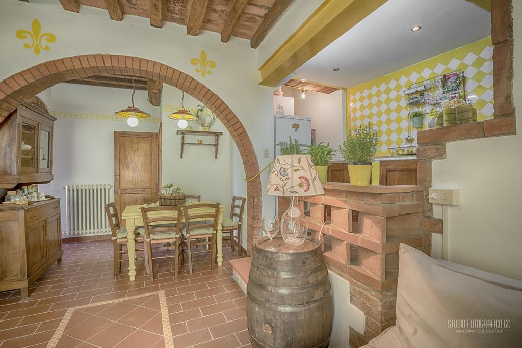 Tognazzi Casa Vacanze - Casa Il Giglio Certaldo Bagian luar foto